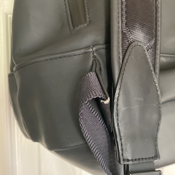 Hunter Backpack Large • Black & Red • Hunter For Target - Picture 7 of 11